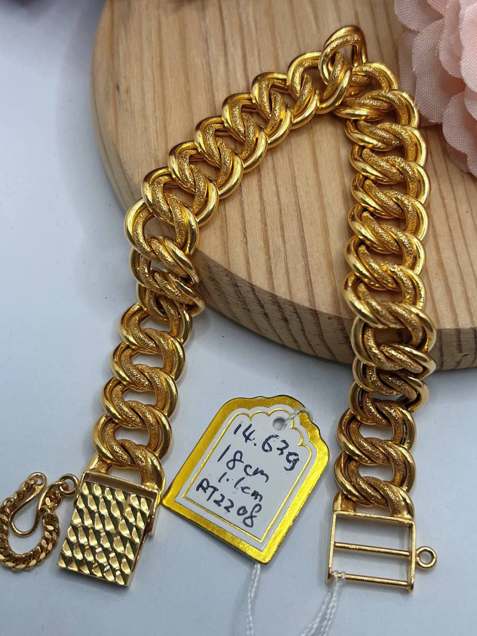 Rt B:14,63 gram - P:18 Cm 